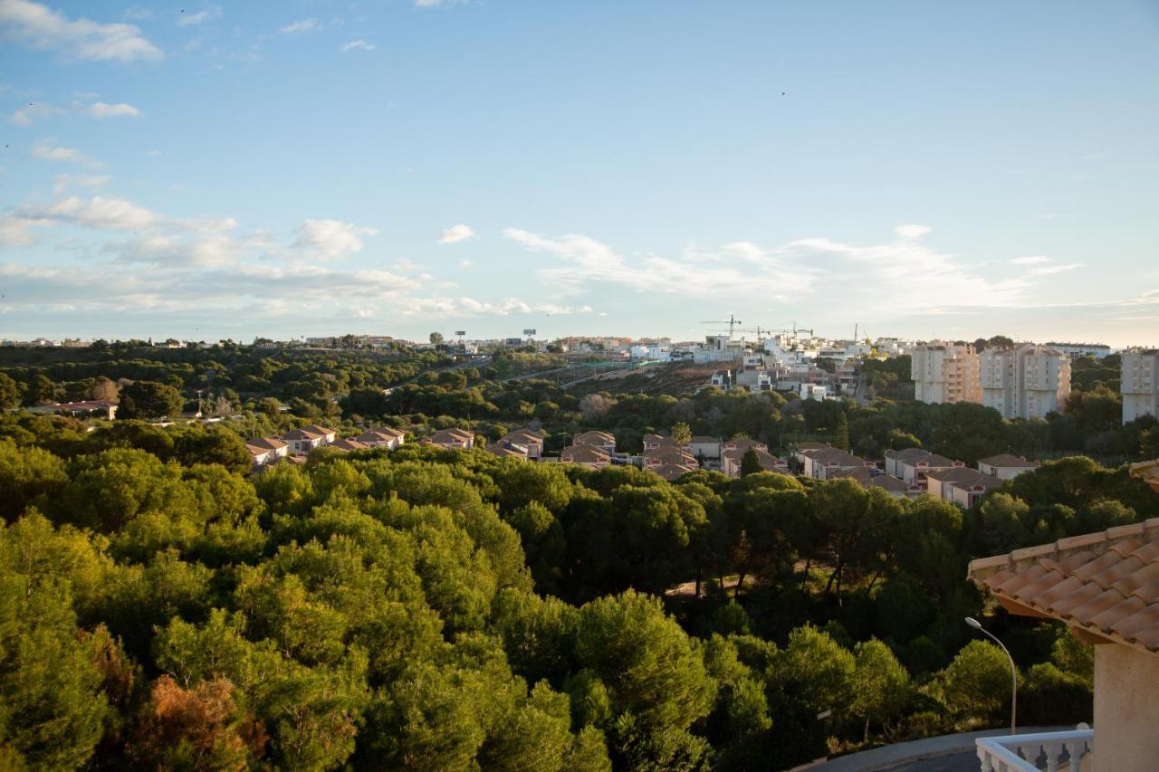 Open View Pinetree Penthouse Apartman Campoamor Kültér fotó